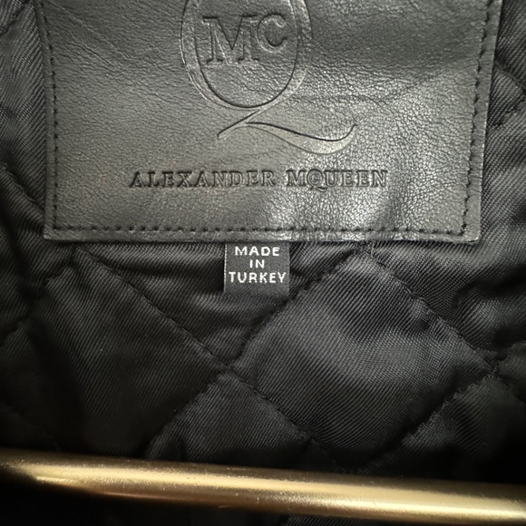 Amazing black leather jacket by Alexander McQueen. - Picture 2 of 4